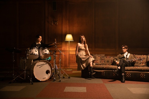 1636522390.jpeg 告五人乐队海报.jpeg